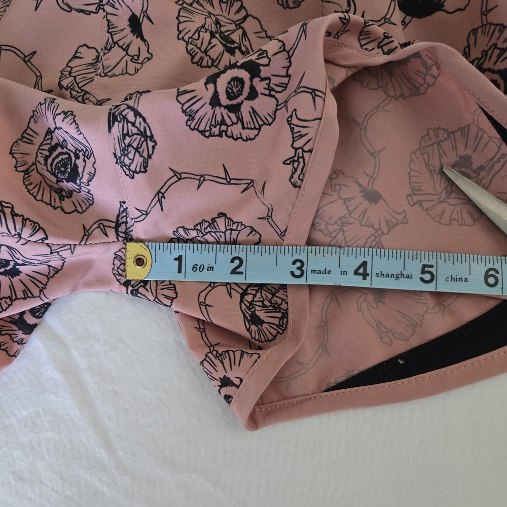 Nike Pink Floral Athletic Shorts - Picture 3 of 8